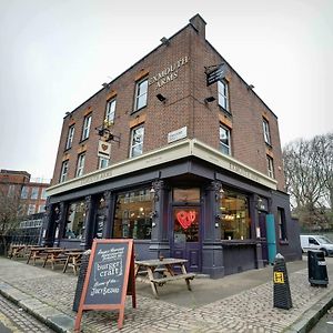 Publove @ The Exmouth Arms, Euston