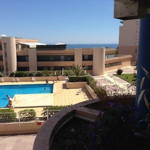 Résidence avec piscine et box, vue sur mer