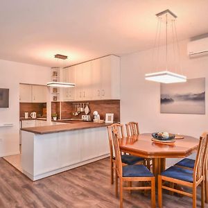 South Park, Vitosha View, 2-Bdr, 2-Bthr Apartment By Flat Mаnager