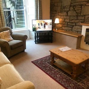 Fantastic Central 3 Double Bedrooms 2 Bathrooms Garden Apartment Sleeps 6