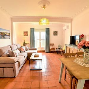 Appartement à 3 Chambres à Coucher