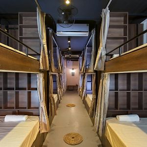 Dormitory Room Mixed