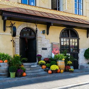 Warsaw Old Town P&O Serviced Apartments