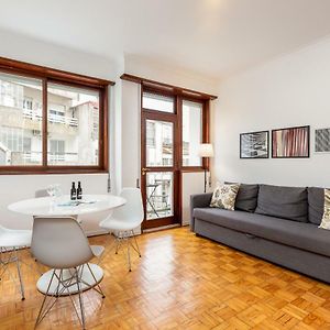 Appartement de Luxe à 2 Chambres à Coucher