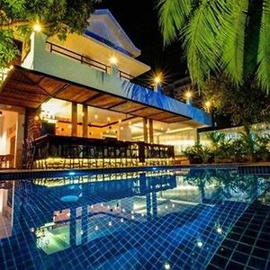 Base Villa