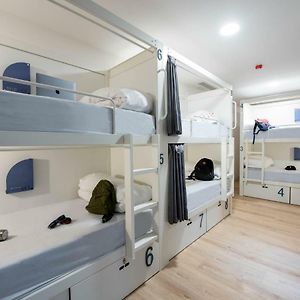 Dormitory Room Mixed