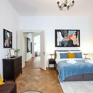 5Br 2Bath Family Apt 5Mins To Wenceslas Square