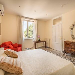 Chambre Lit Queen-Size