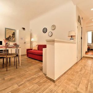 Appartement à 3 Chambres à Coucher