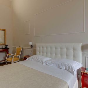 Chambre Budgétée Lit King-Size
