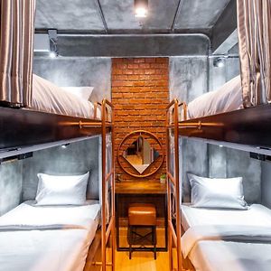 Dormitory Room Mixed