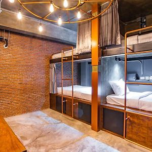 Dormitory Room Mixed