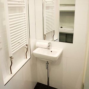 Chambre Juste Pour Femmes Dortoir