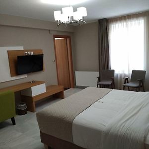Chambre Lit Queen-Size Rez-de-Chaussée