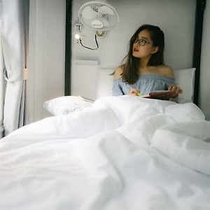 Dormitory Room Mixed