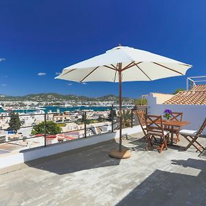 Studio Penthouse