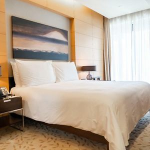 Deluxe - Address Dubai Mall - The Residence