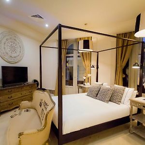 Appartement à 3 Chambres à Coucher