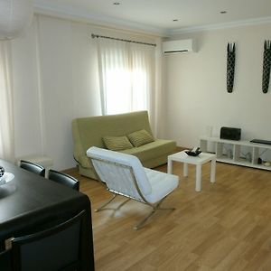 Appartement à 3 Chambres à Coucher