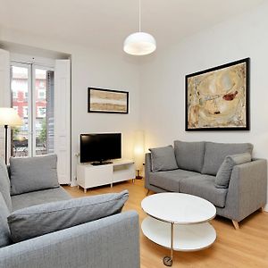 Appartement à 2 Chambres à Coucher