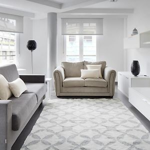 Appartement à 3 Chambres à Coucher
