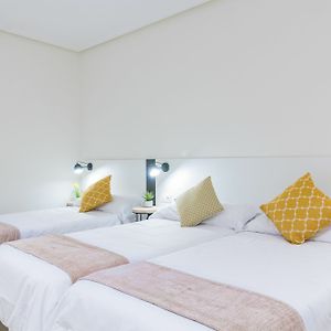 Deluxe  Private Bathroom King Room