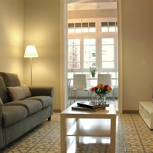 Appartement à 3 Chambres à Coucher