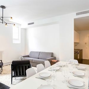 Appartement à 3 Chambres à Coucher