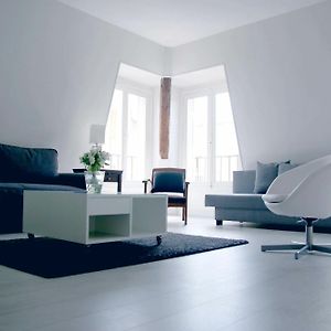 Appartement à 2 Chambres à Coucher