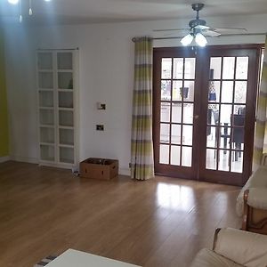 Bungalow à 3 Chambres à Coucher