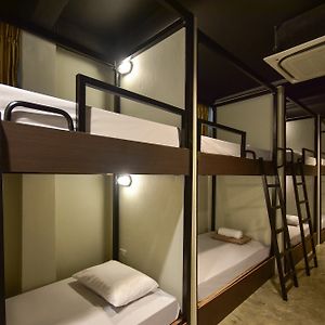 Dormitory Room Mixed