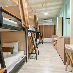 Chambre Juste Pour Femmes Dortoir
