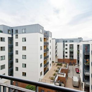 Appartement à 2 Chambres à Coucher