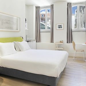 Ascensor Da Bica - Lisbon Serviced Apartments