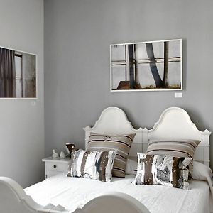 Rossosegnale Art Guest House