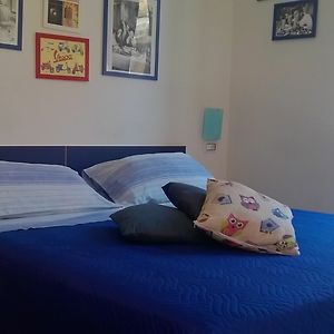 Dama Di Roma