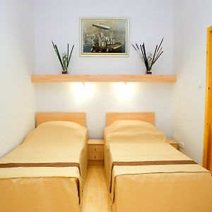 Centrooms House