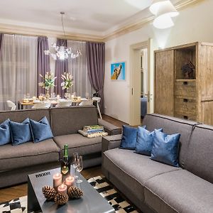 Appartement à 3 Chambres à Coucher