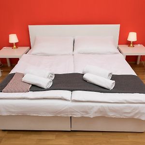 Appartement à 2 Chambres à Coucher