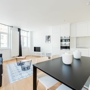 Appartement à 2 Chambres à Coucher