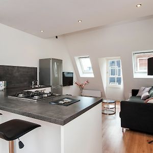 Appartement de Luxe à 2 Chambres à Coucher
