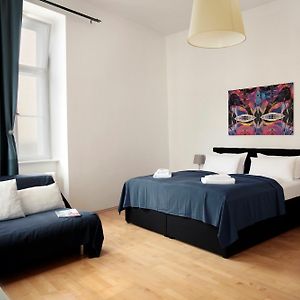Appartement à 2 Chambres à Coucher