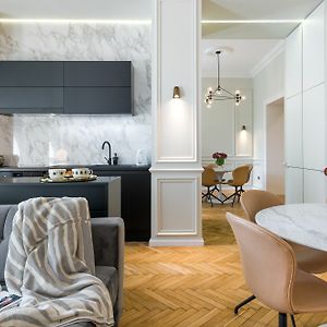 Apartament Paulove
