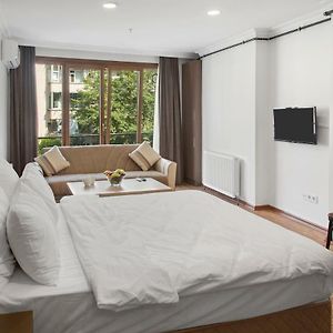 Modern Suites