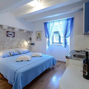Studio Apartments Stradun