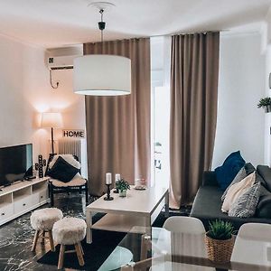 Appartement à 2 Chambres à Coucher