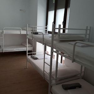 Chambre Juste Pour Femmes Dortoir