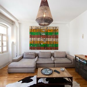 Chiconomy Suites