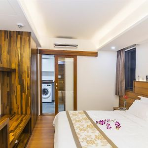 Suite à 2 Chambres à Coucher