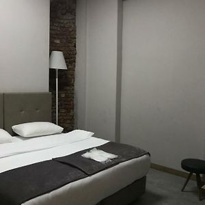 Chambre Budgétée Lit King-Size